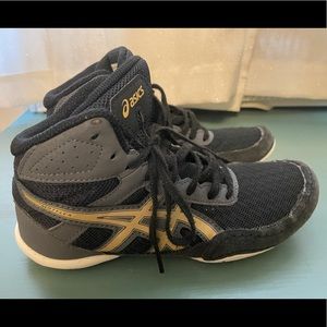 Youth ASICS Wrestling Shoes